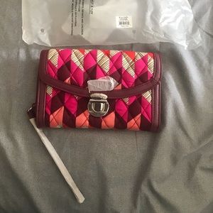 New-Women’s Vera Bradley Wallet